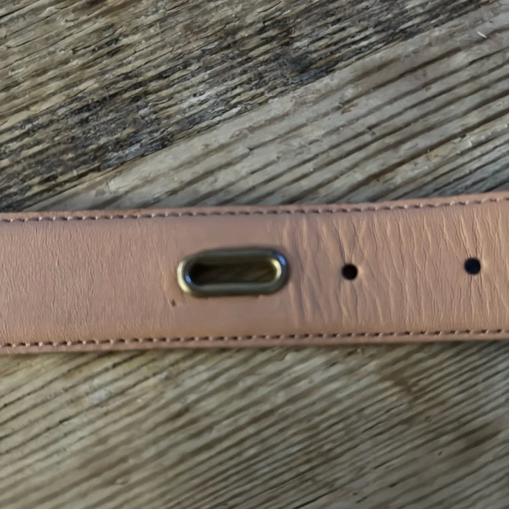NWT J. Crew Womens Tan Leather Belt with Gold Buckle Size Medium - Picture 10 of 10